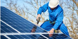 Installation Maintenance Panneaux Solaires Photovoltaïques à Clamerey